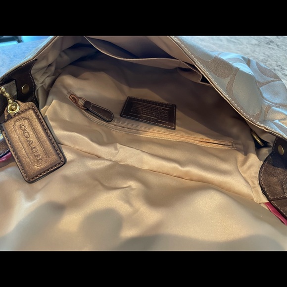 Coach Purse - Picture 3 of 4